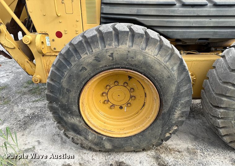 image for item GH9401 2006 Caterpillar 140H motor grader