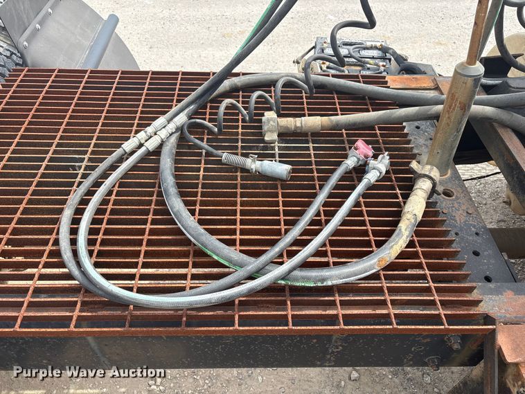 image for item GH9402 1995 International 9200 semi truck