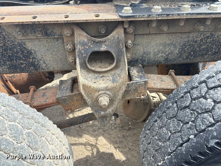 image for item GH9402 1995 International 9200 semi truck