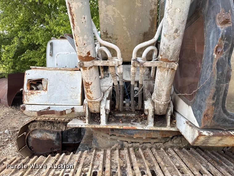 image for item GH9404 Link-Belt 2700 Quantum excavator