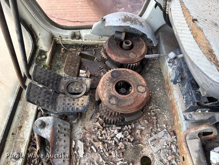 image for item GH9404 Link-Belt 2700 Quantum excavator