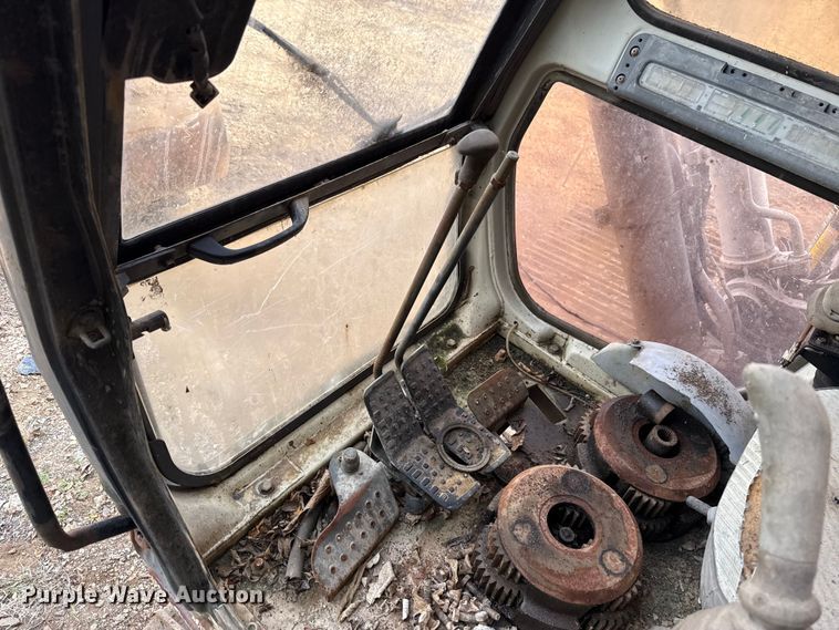 image for item GH9404 Link-Belt 2700 Quantum excavator