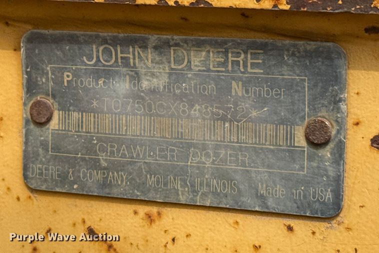 image for item GH9405 1998 John Deere 750C dozer