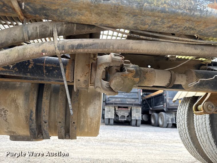 image for item GH9406 1993 Mack CH613 semi truck