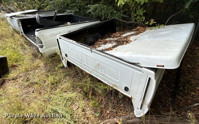 image for item GH9410 (3) pickup beds