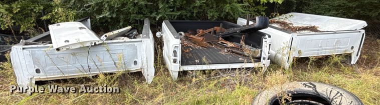 image for item GH9410 (3) pickup beds