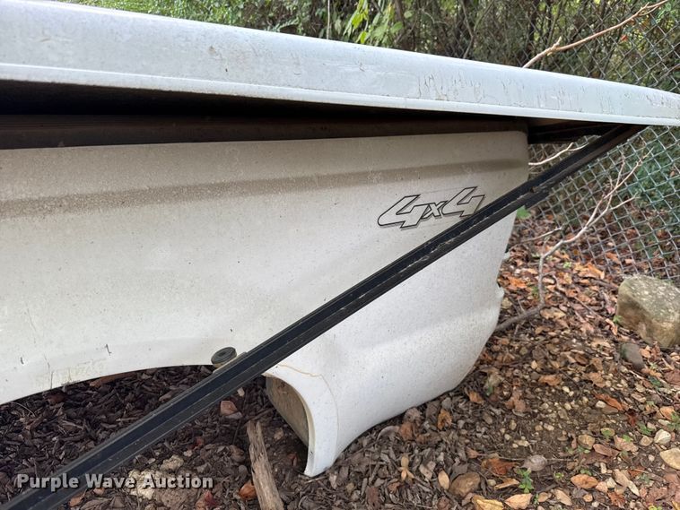 image for item GH9410 (3) pickup beds