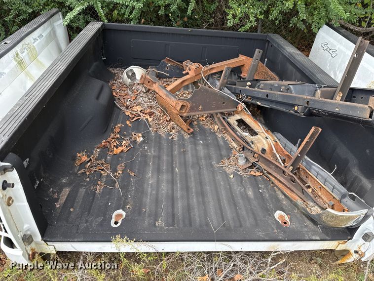 image for item GH9410 (3) pickup beds