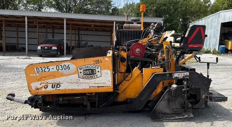 image for item GH9411 2013 Lee Boy 8510B paver