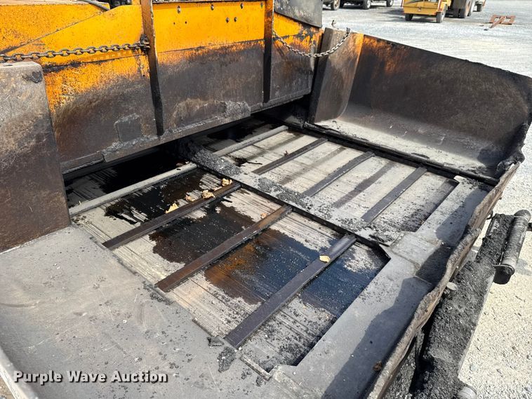 image for item GH9411 2013 Lee Boy 8510B paver