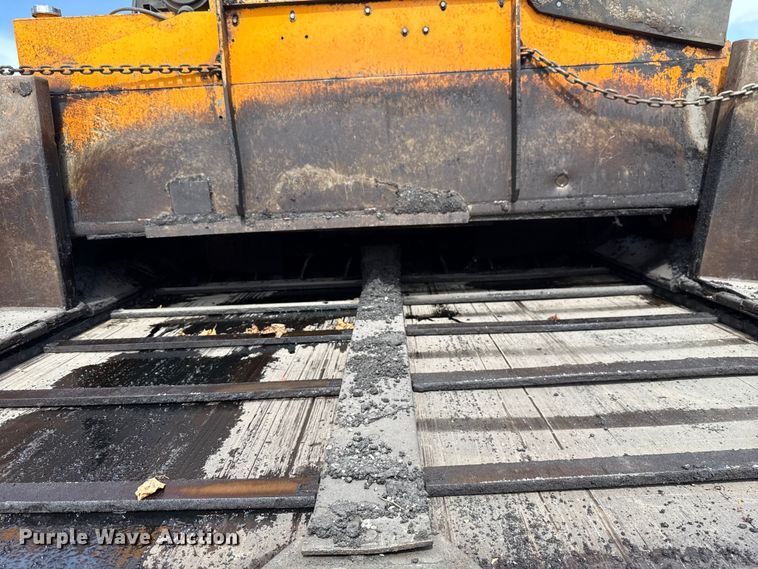 image for item GH9411 2013 Lee Boy 8510B paver