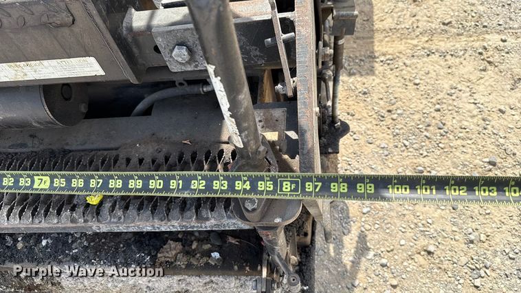 image for item GH9411 2013 Lee Boy 8510B paver