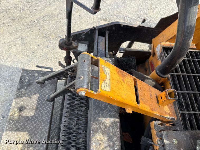 image for item GH9411 2013 Lee Boy 8510B paver