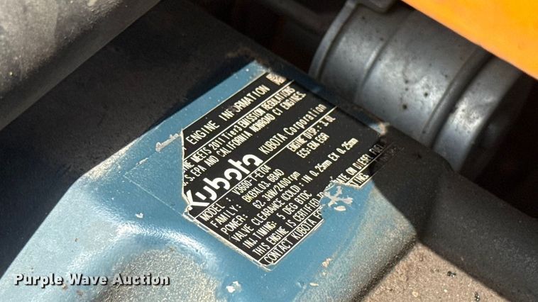 image for item GH9411 2013 Lee Boy 8510B paver