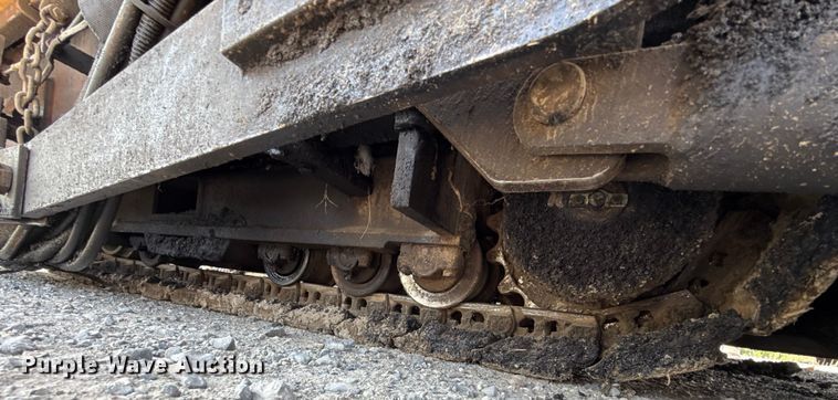 image for item GH9411 2013 Lee Boy 8510B paver