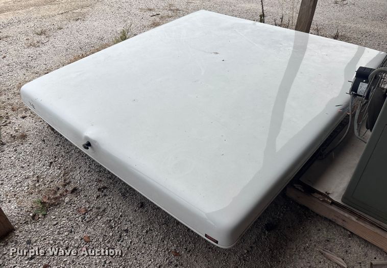 image for item GH9412 Chux Trux tonneau cover