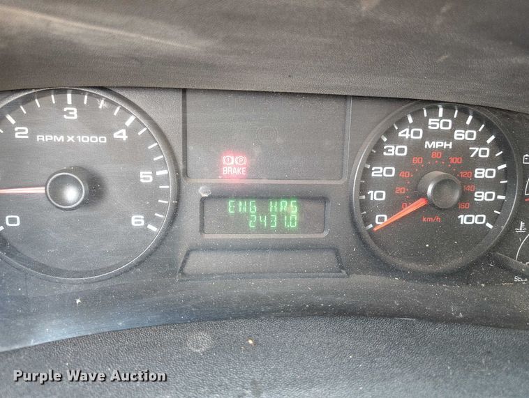 image for item IP9637 2006 Ford F350 Super Duty XL dump bed pickup truck