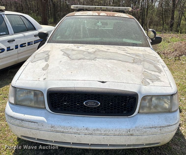 image for item OB9589 2004 Ford Crown Victoria Police Interceptor  