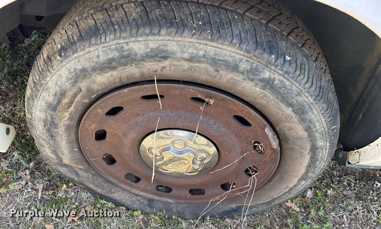 image for item OB9589 2004 Ford Crown Victoria Police Interceptor  