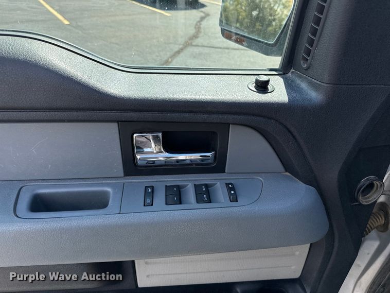 image for item OJ9930 2012 Ford F150 SuperCrew pickup truck