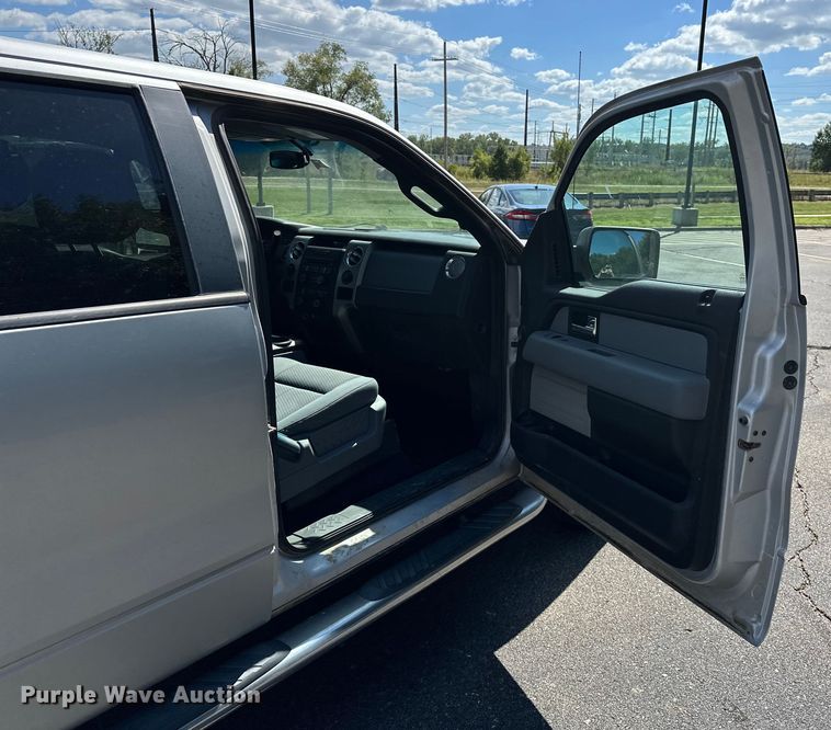 image for item OJ9930 2012 Ford F150 SuperCrew pickup truck