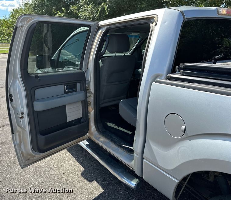 image for item OJ9930 2012 Ford F150 SuperCrew pickup truck