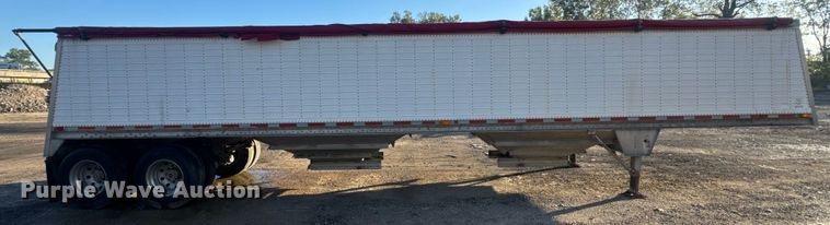 image for item DO2286 1996 Wilson DWH-400C grain trailer