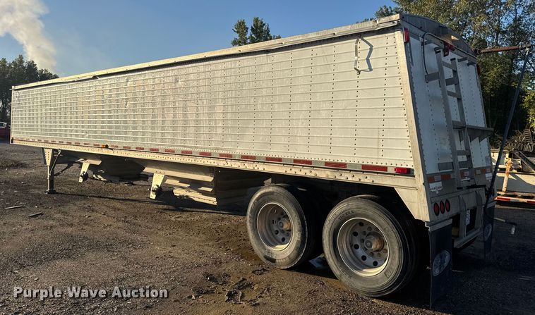 image for item DO2286 1996 Wilson DWH-400C grain trailer