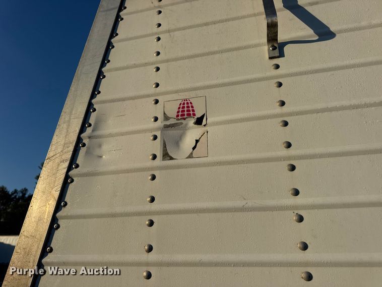 image for item DO2286 1996 Wilson DWH-400C grain trailer