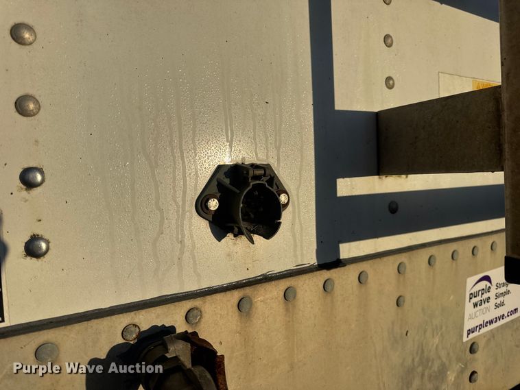 image for item DO2286 1996 Wilson DWH-400C grain trailer