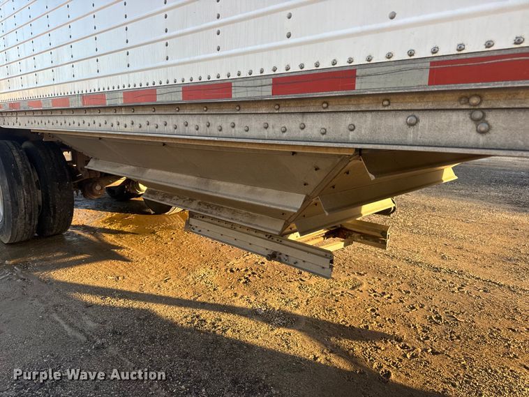 image for item DO2286 1996 Wilson DWH-400C grain trailer