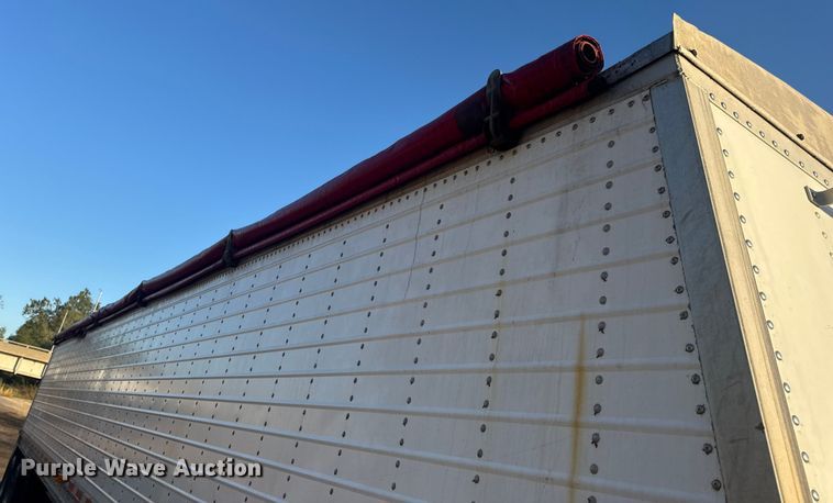 image for item DO2286 1996 Wilson DWH-400C grain trailer