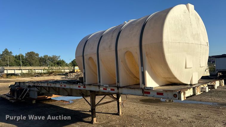 image for item DO2287 1995 Clark CDFBT sprayer trailer