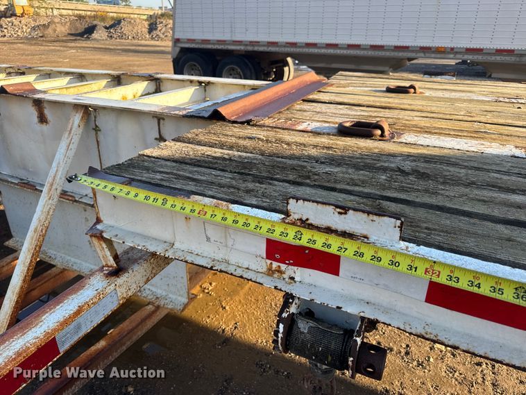 image for item DO2287 1995 Clark CDFBT sprayer trailer