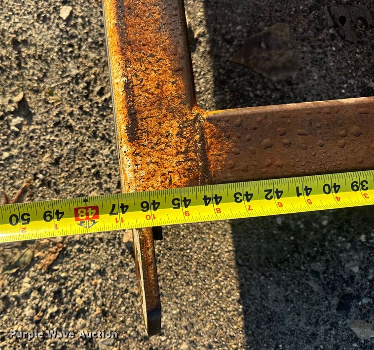 image for item DO2287 1995 Clark CDFBT sprayer trailer