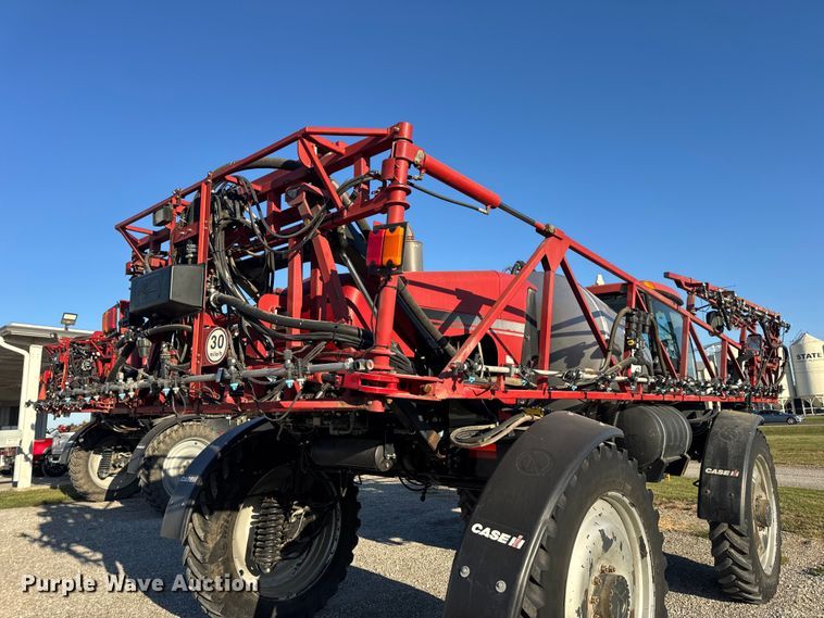 image for item DO2302 2013 Case Patriot 3330 sprayer