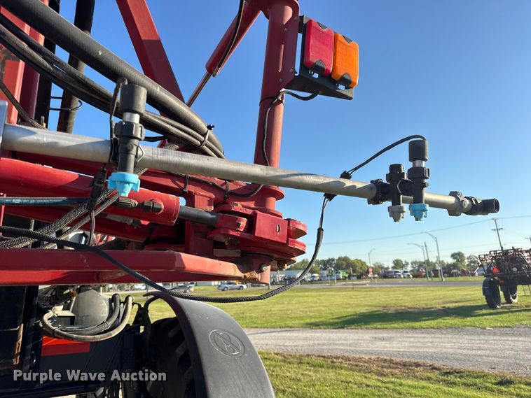 image for item DO2302 2013 Case Patriot 3330 sprayer