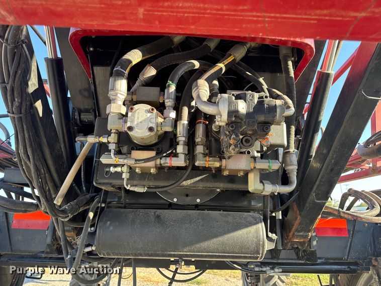 image for item DO2302 2013 Case Patriot 3330 sprayer