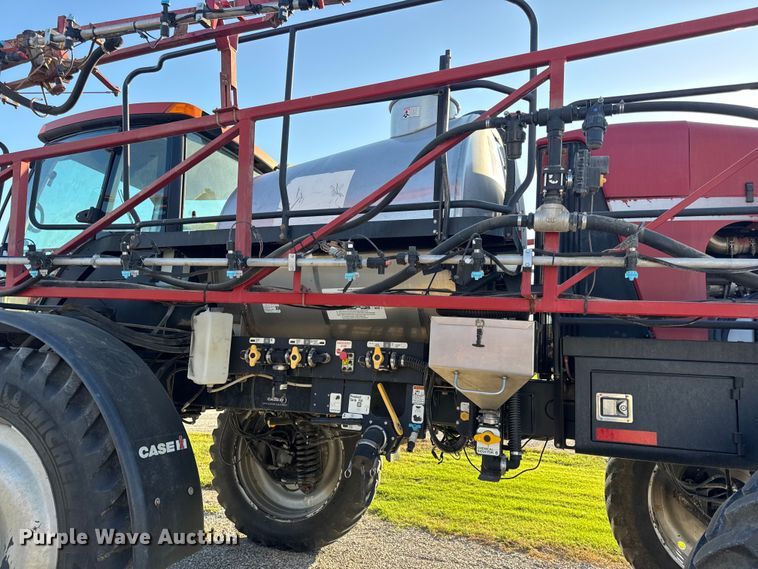 image for item DO2302 2013 Case Patriot 3330 sprayer
