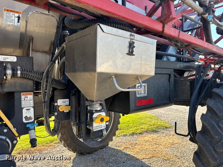 image for item DO2302 2013 Case Patriot 3330 sprayer