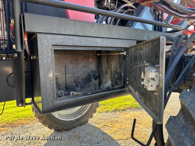 image for item DO2302 2013 Case Patriot 3330 sprayer