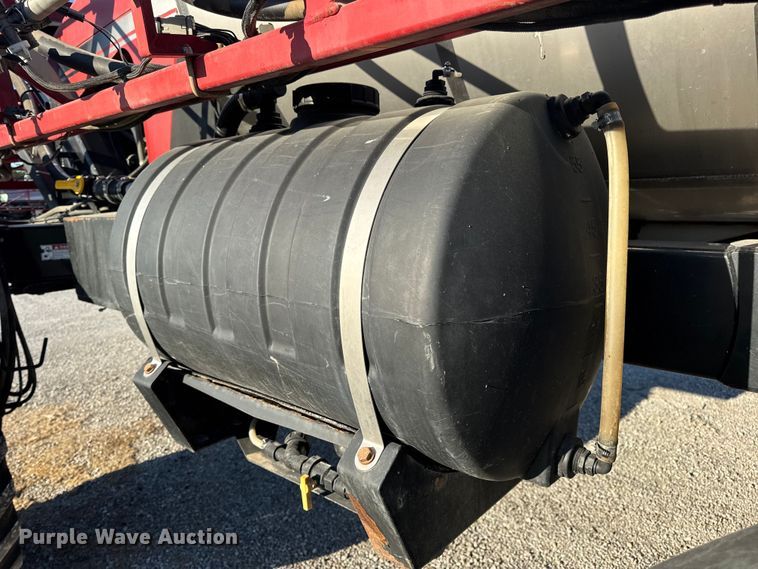 image for item DO2302 2013 Case Patriot 3330 sprayer