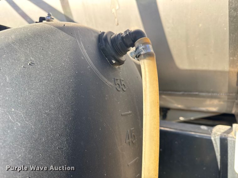 image for item DO2302 2013 Case Patriot 3330 sprayer