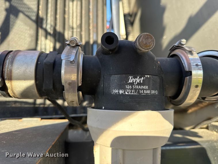 image for item DO2302 2013 Case Patriot 3330 sprayer