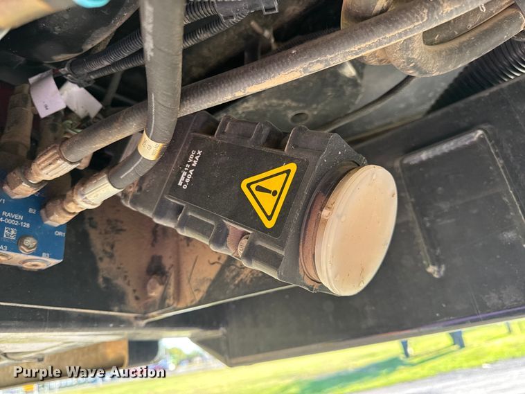 image for item DO2302 2013 Case Patriot 3330 sprayer