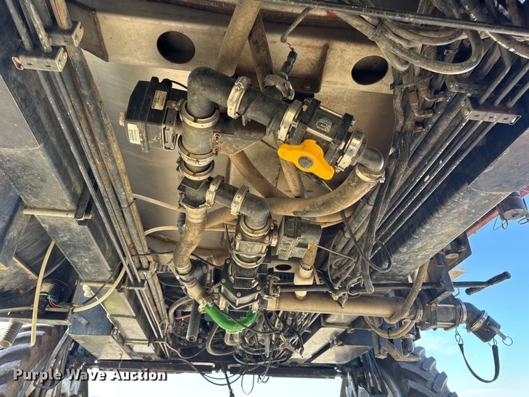 image for item DO2302 2013 Case Patriot 3330 sprayer