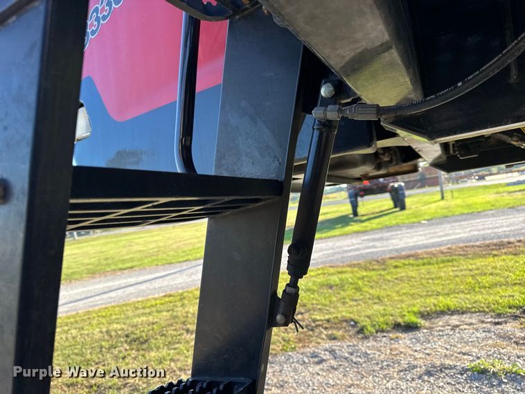 image for item DO2302 2013 Case Patriot 3330 sprayer