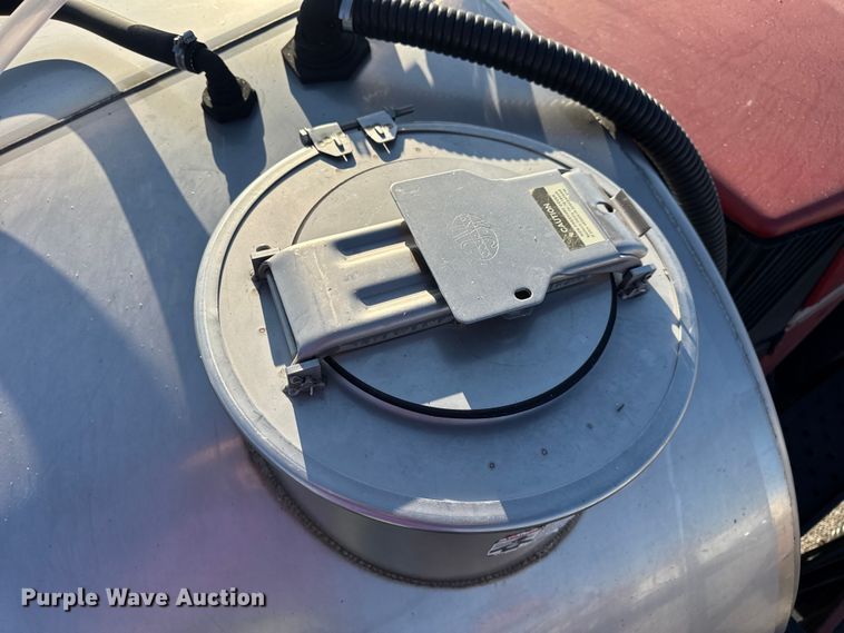 image for item DO2302 2013 Case Patriot 3330 sprayer