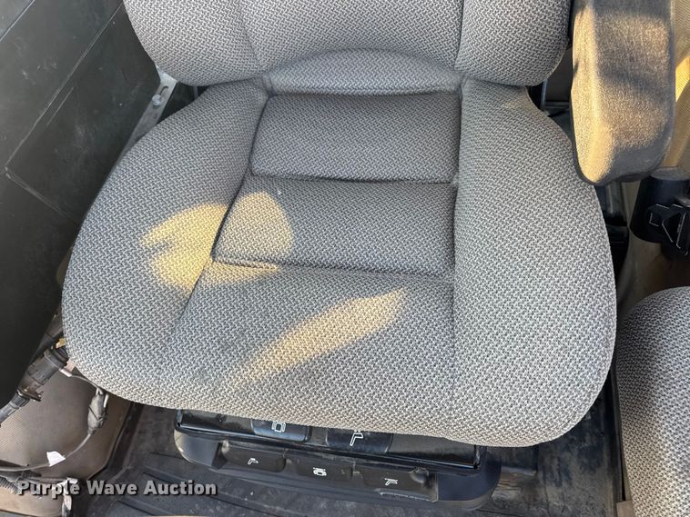 image for item DO2302 2013 Case Patriot 3330 sprayer