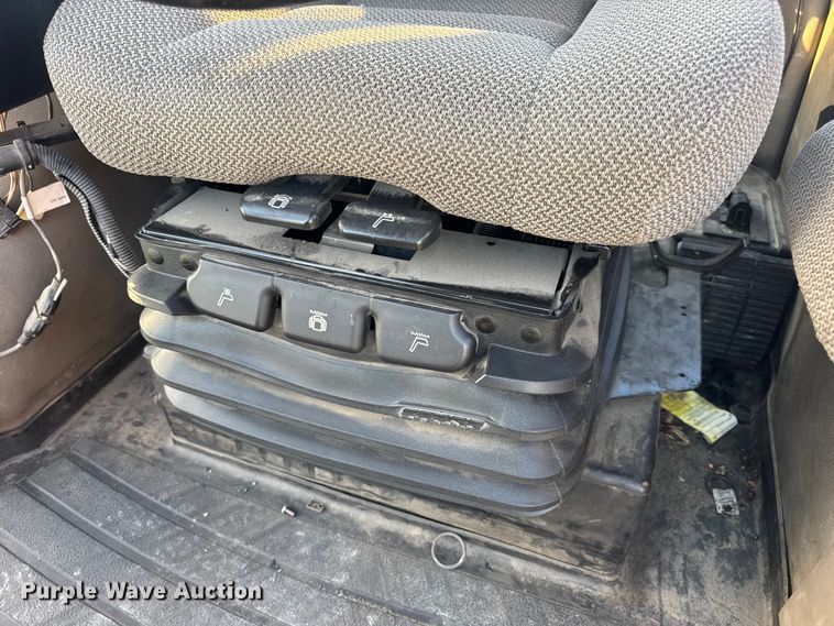 image for item DO2302 2013 Case Patriot 3330 sprayer